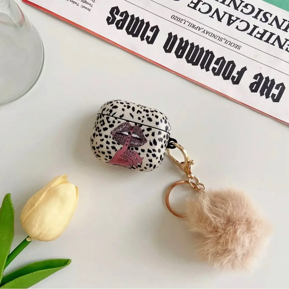 Cute Leopard Lip Fur Ball Keychain Earphone Case for‎ Apple Airpods
